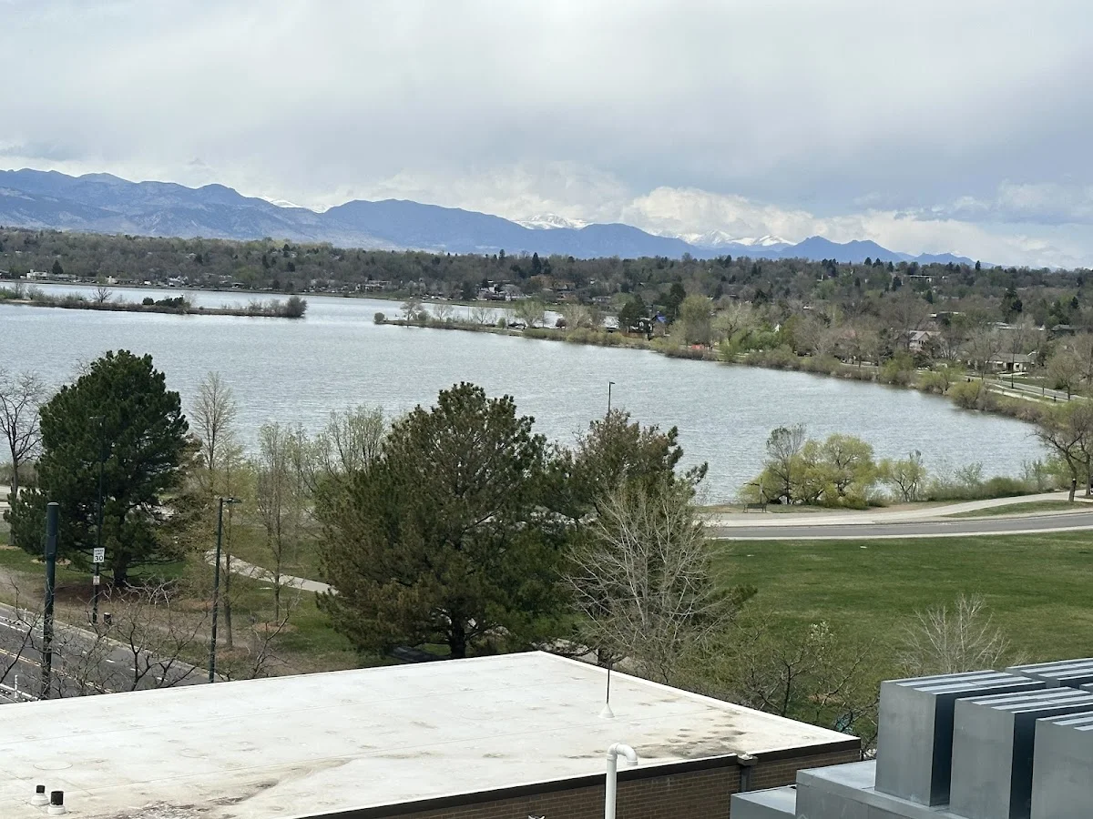 Sloan's Lake Rehabilitation Center - Photo 5