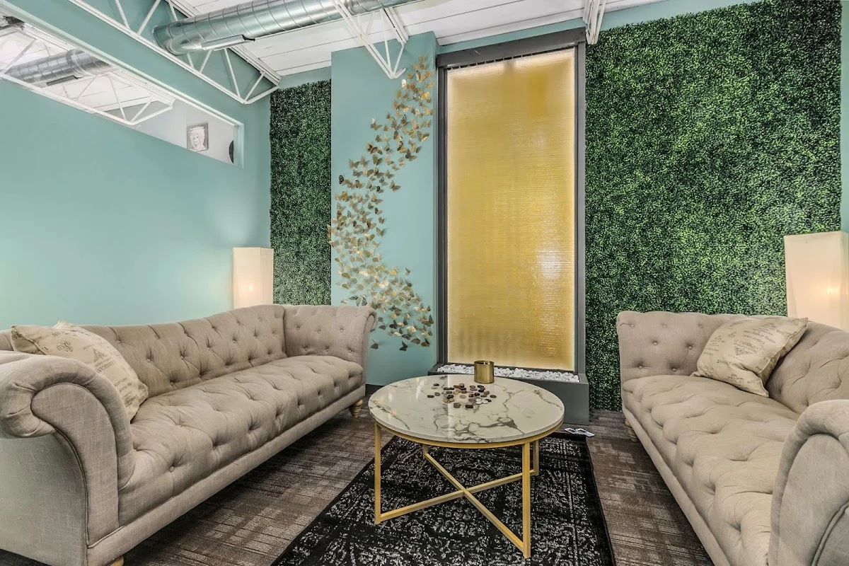 Foundry Outpatient Denver - Photo 4