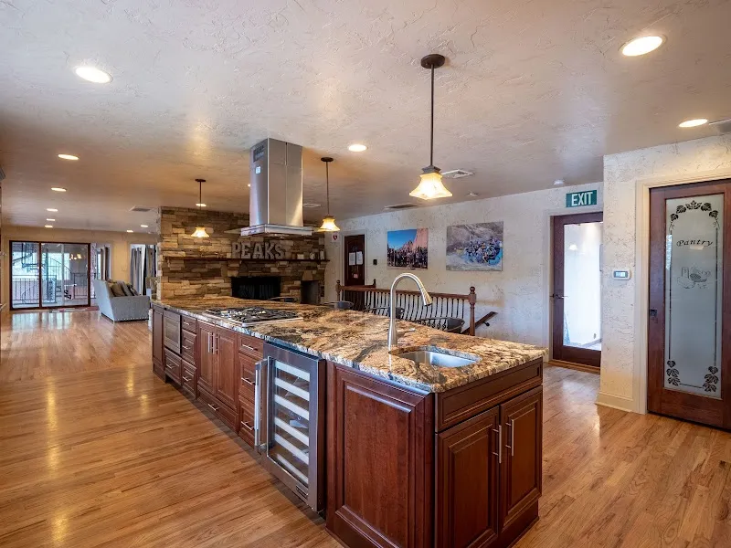 Peaks Recovery Centers - interior photo