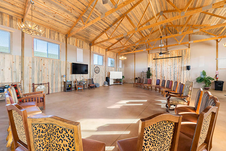 The Raleigh House - Watkins - Photo 3