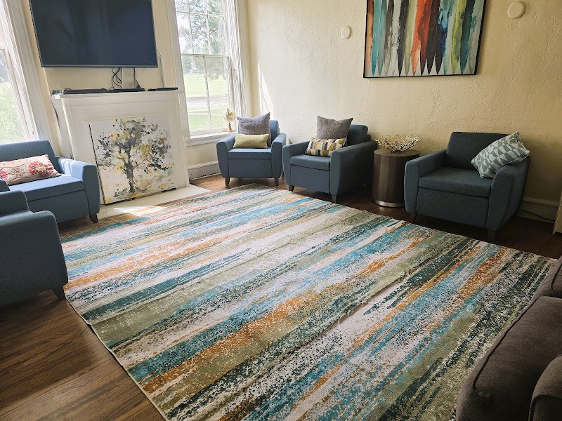 ARTS Sober Living Home for Women - Photo 5