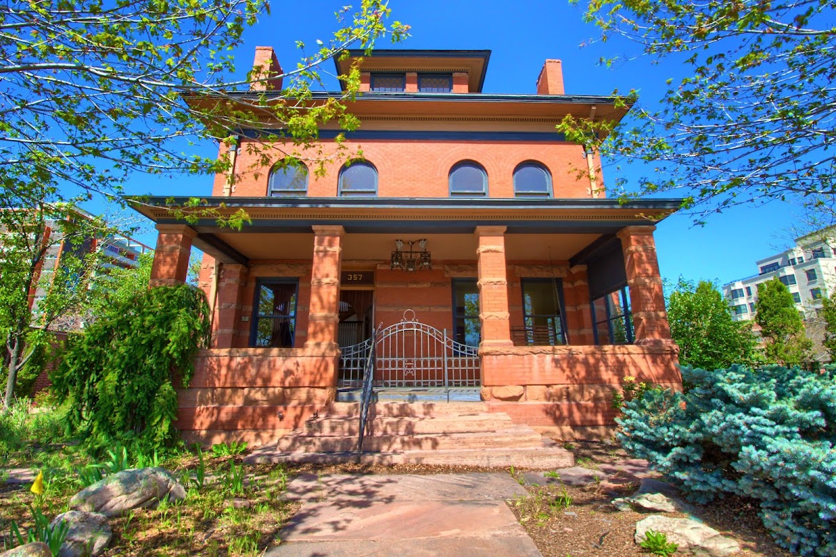 Providence Network - Silver Lining House - Photo 2