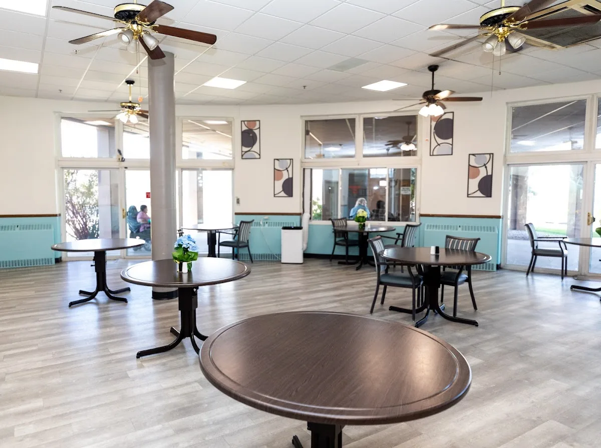 South Valley Post Acute Rehabilitation - Photo 2