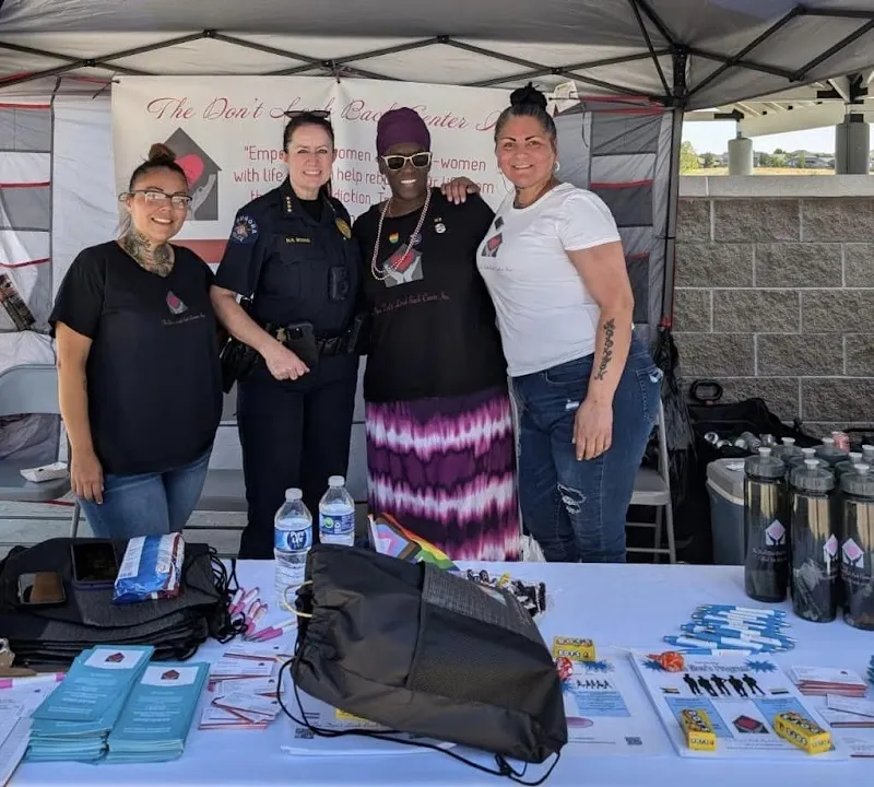 Dont Look Back Center - Photo 3